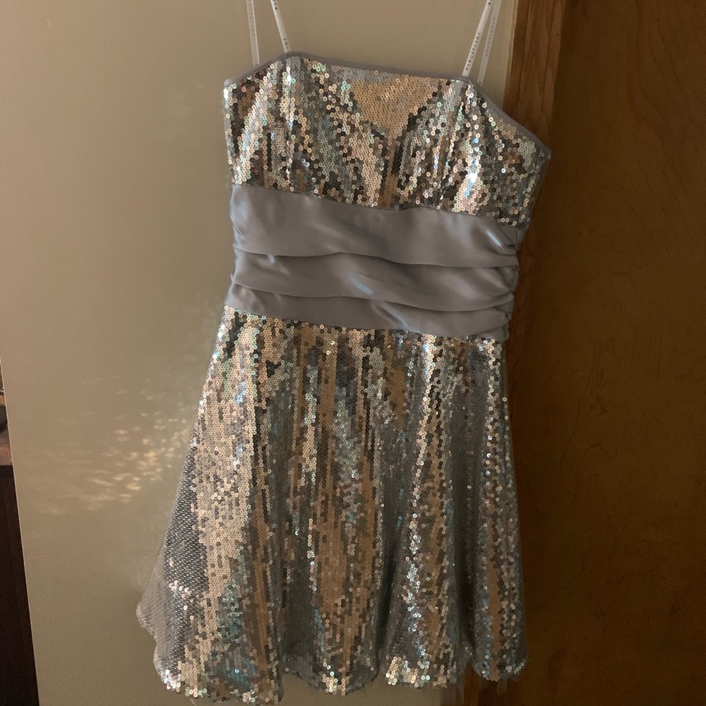 Perfect for Homecoming.